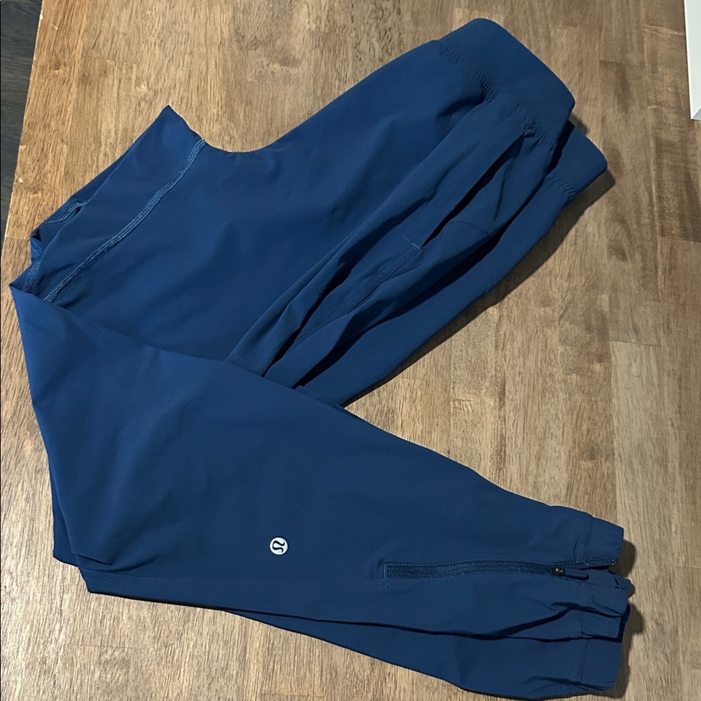 Lululemon Athletica Navy adapted state